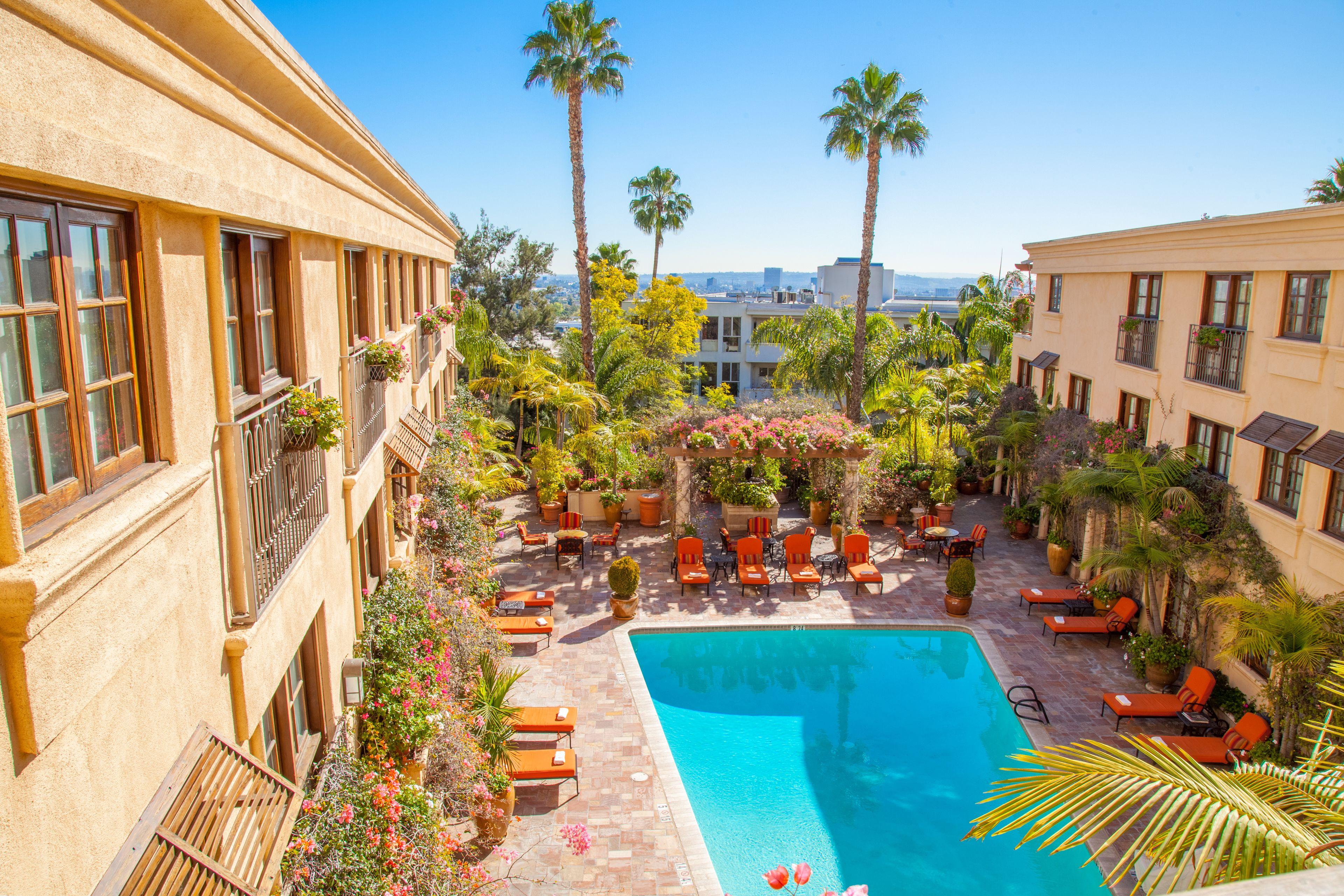 Best Western Plus Sunset Plaza Hotel — Foto’s 1